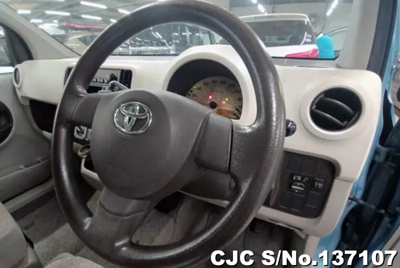 2011 Toyota / Passo Stock No. 137107