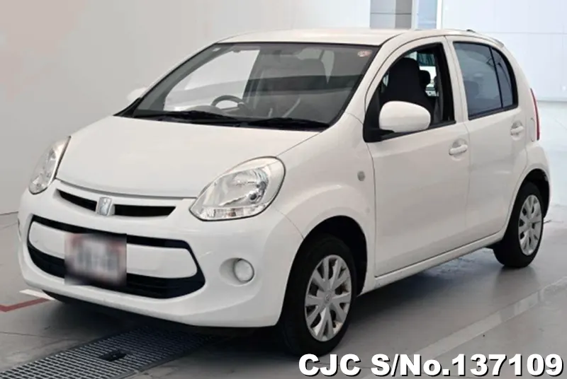 2015 Toyota / Passo Stock No. 137109