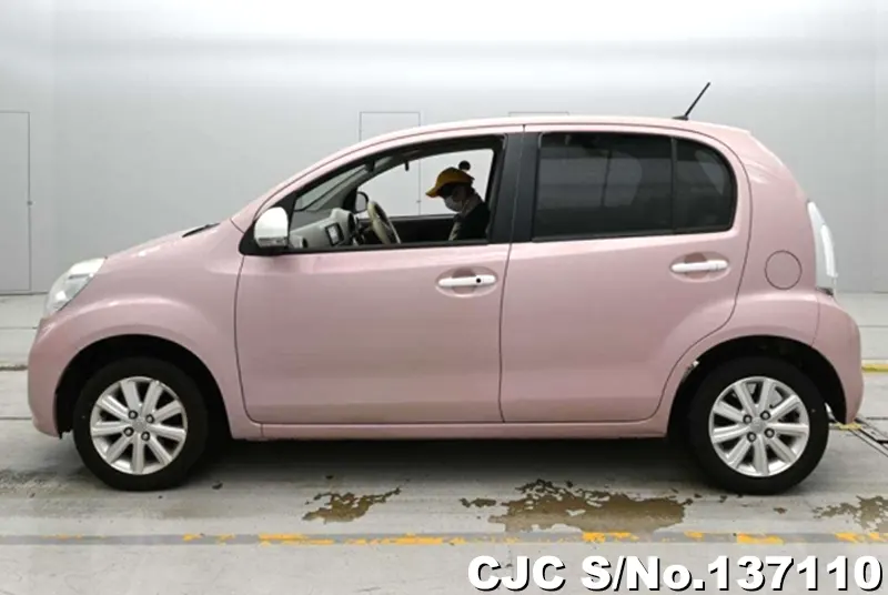 2015 Toyota / Passo Stock No. 137110