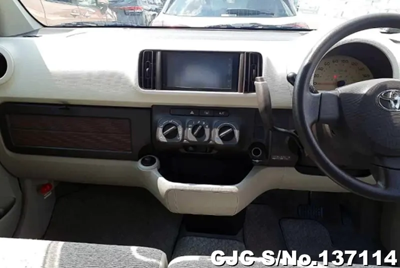 2012 Toyota / Passo Stock No. 137114
