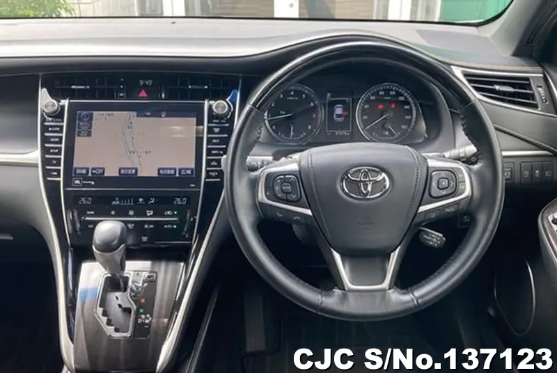 2019 Toyota / Harrier Stock No. 137123