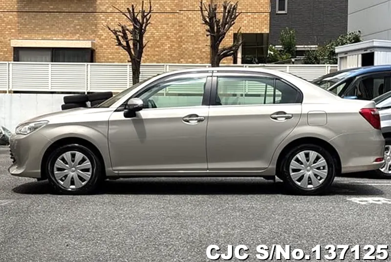 2016 Toyota / Corolla Axio Stock No. 137125
