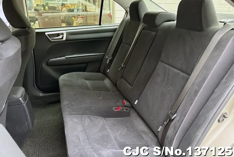 2016 Toyota / Corolla Axio Stock No. 137125