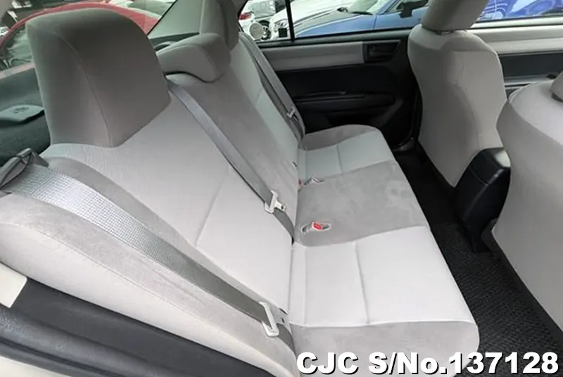 2015 Toyota / Corolla Axio Stock No. 137128