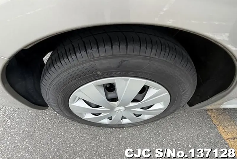 2015 Toyota / Corolla Axio Stock No. 137128