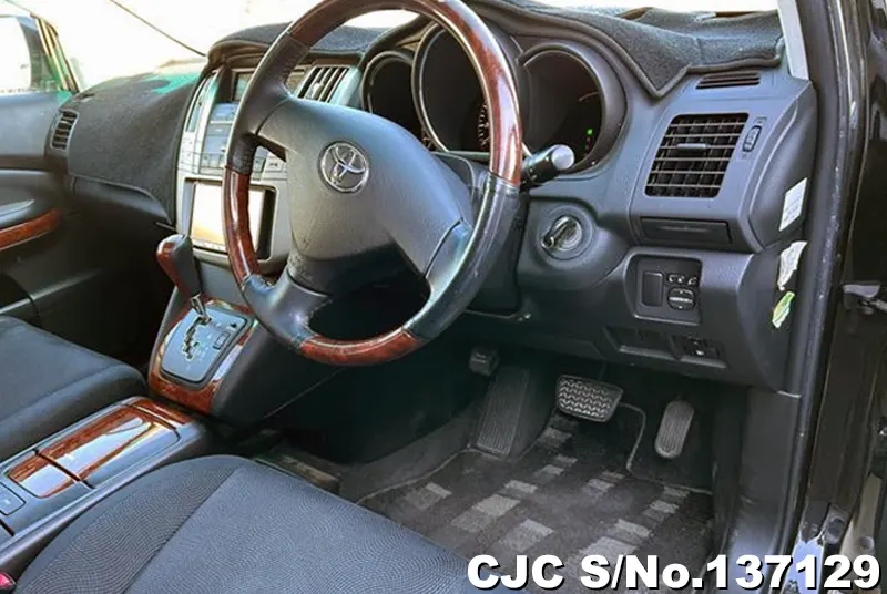 2009 Toyota / Harrier Stock No. 137129
