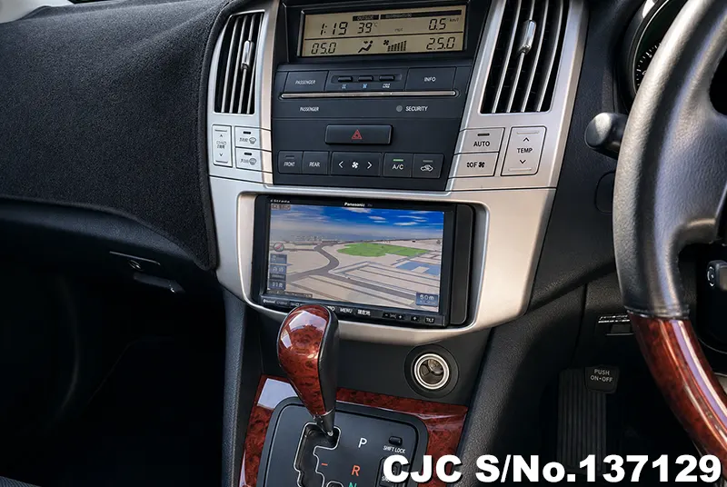 2009 Toyota / Harrier Stock No. 137129