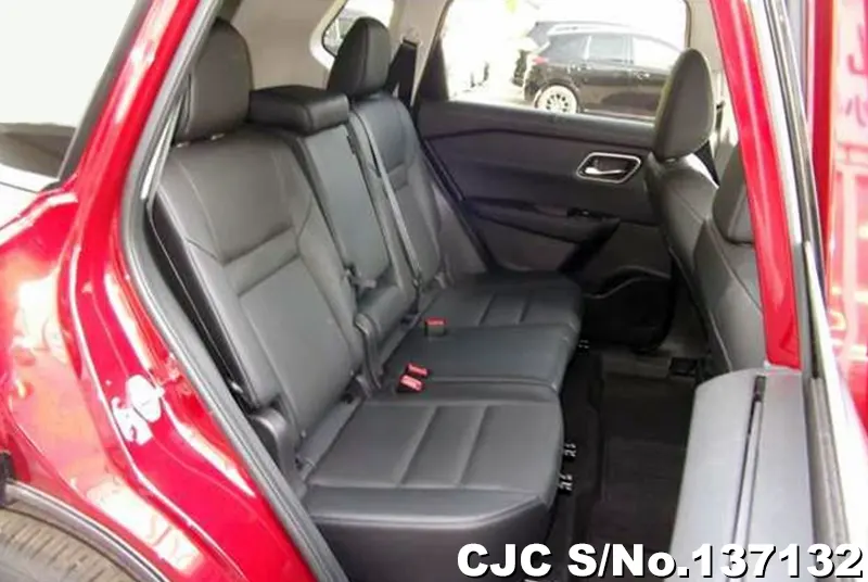 2025 Nissan / X-Trail Stock No. 137132