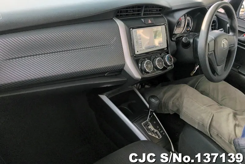2013 Toyota / Corolla Fielder Stock No. 137139