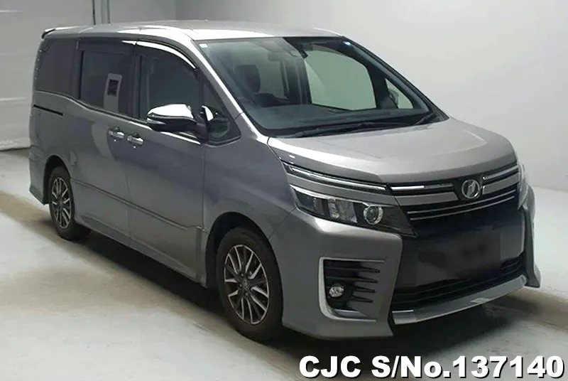 2017 Toyota / Voxy Stock No. 137140