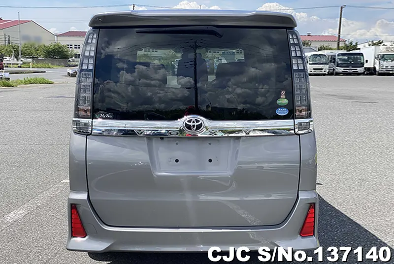 2017 Toyota / Voxy Stock No. 137140