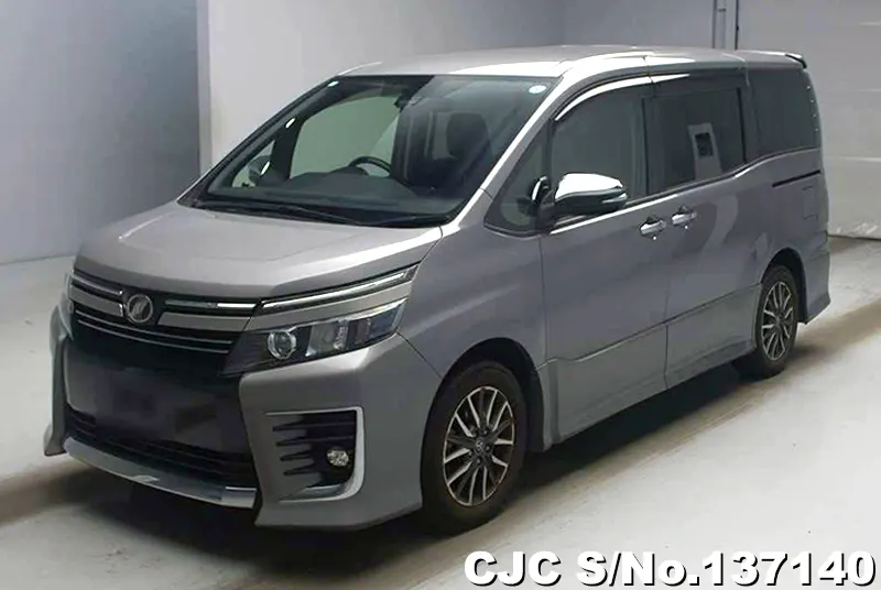 2017 Toyota / Voxy Stock No. 137140