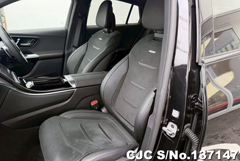 2025 Mercedes Benz / GLC Class Stock No. 137147