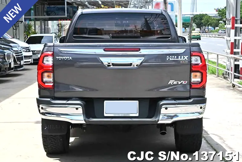 2022 Toyota / Hilux / Revo Stock No. 137151