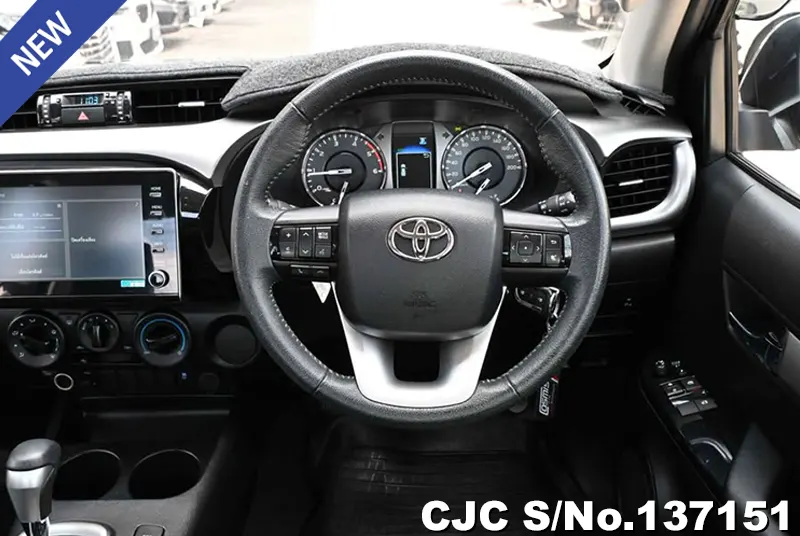 2022 Toyota / Hilux / Revo Stock No. 137151