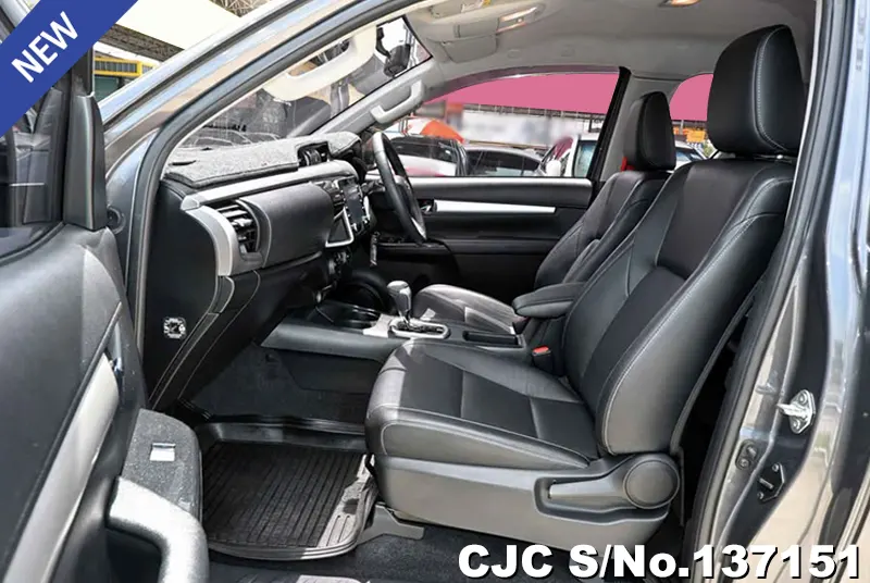 2022 Toyota / Hilux / Revo Stock No. 137151