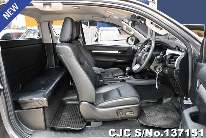 2022 Toyota / Hilux / Revo Stock No. 137151