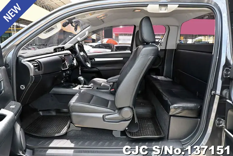 2022 Toyota / Hilux / Revo Stock No. 137151