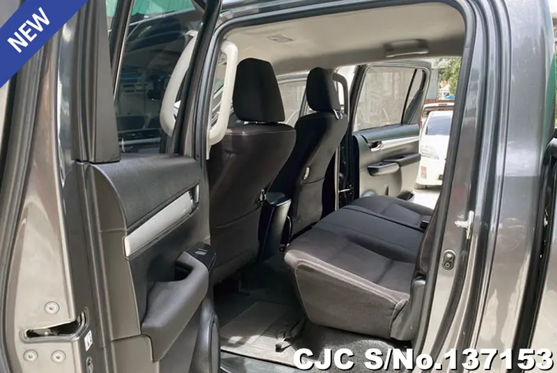 2021 Toyota / Hilux / Revo Stock No. 137153