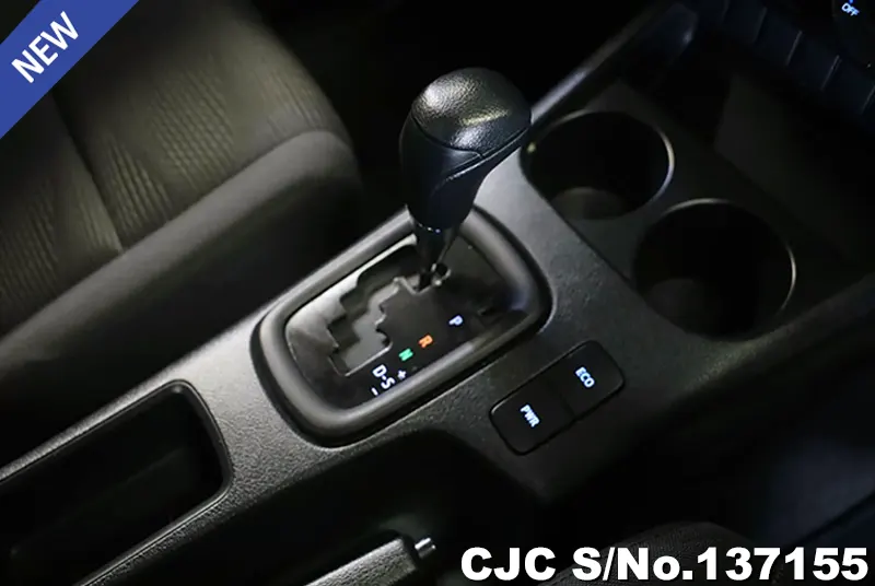 2023 Toyota / Hilux / Revo Stock No. 137155