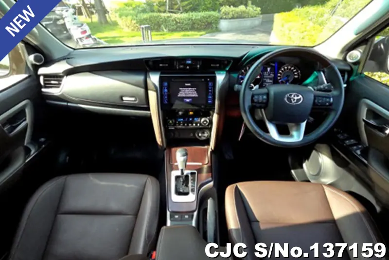 2018 Toyota / Fortuner Stock No. 137159