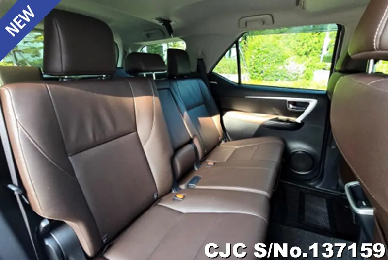2018 Toyota / Fortuner Stock No. 137159