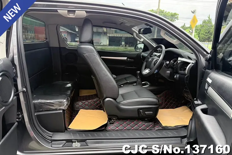 2025 Toyota / Hilux / Revo Stock No. 137160
