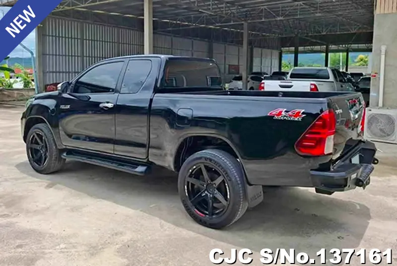 2016 Toyota / Hilux / Revo Stock No. 137161