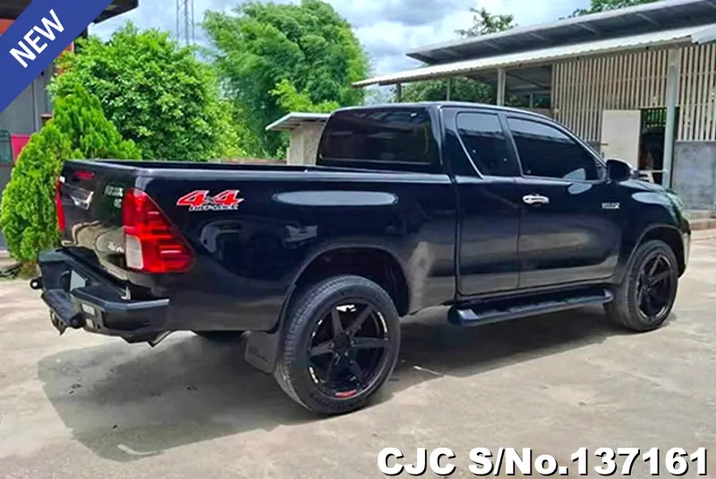 2016 Toyota / Hilux / Revo Stock No. 137161