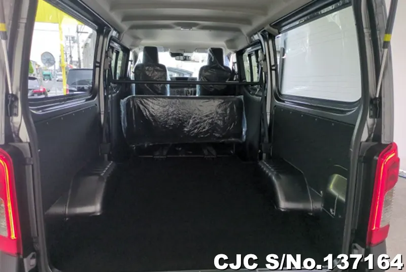 2026 Nissan / Caravan Stock No. 137164