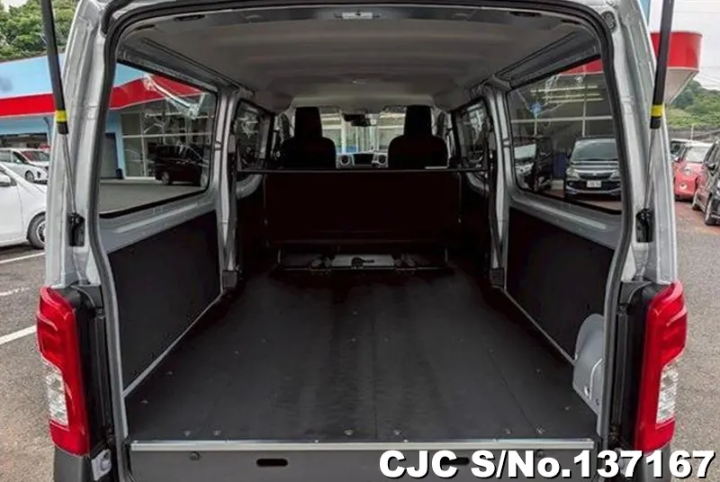 2026 Nissan / Caravan Stock No. 137167