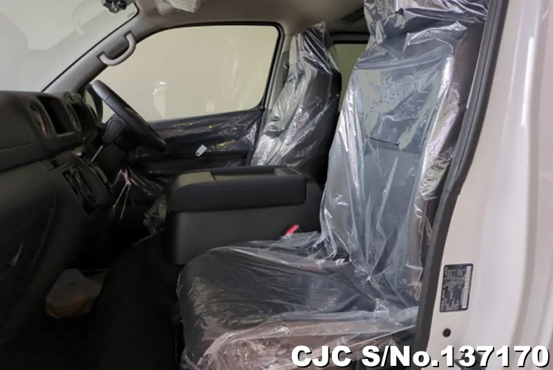 2026 Nissan / Caravan Stock No. 137170