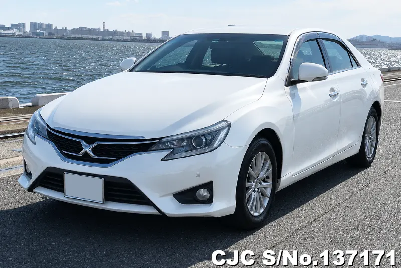 Toyota Mark X in White for Sale Image 3