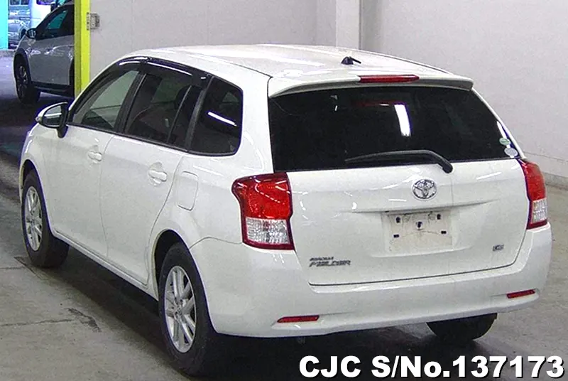 2013 Toyota / Corolla Fielder Stock No. 137173