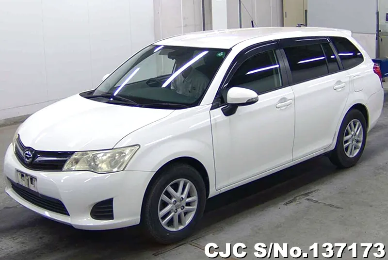 2013 Toyota / Corolla Fielder Stock No. 137173