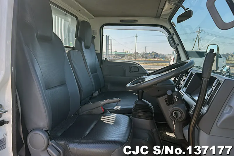 2014 Isuzu / Elf Stock No. 137177