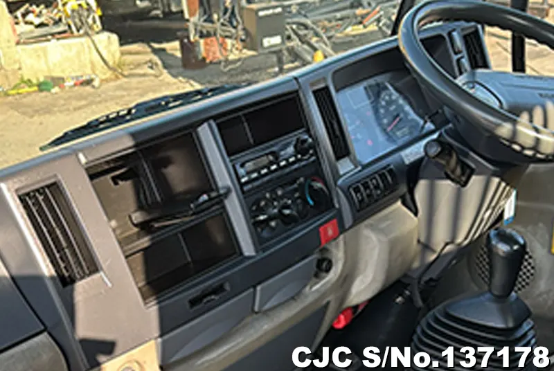 2012 Isuzu / Elf Stock No. 137178