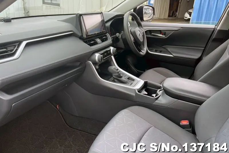 2019 Toyota / Rav4 Stock No. 137184