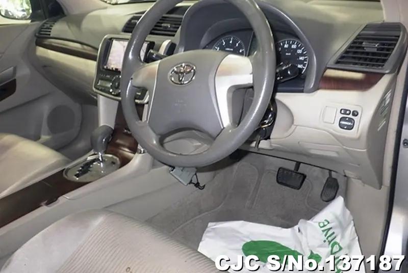 2011 Toyota / Premio Stock No. 137187