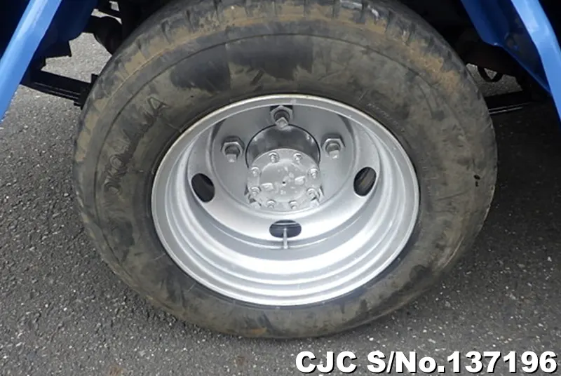 2006 Isuzu / Elf Stock No. 137196