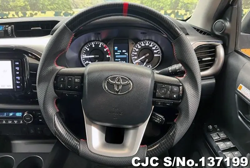 2021 Toyota / Hilux Stock No. 137199