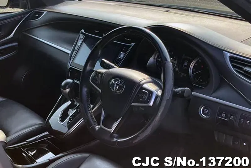 2019 Toyota / Harrier Stock No. 137200