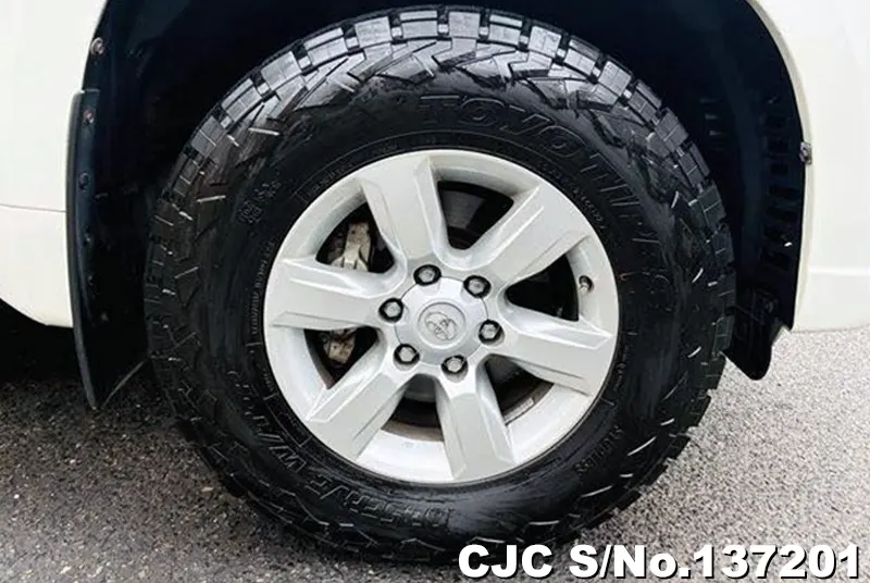 2015 Toyota / Land Cruiser Prado Stock No. 137201