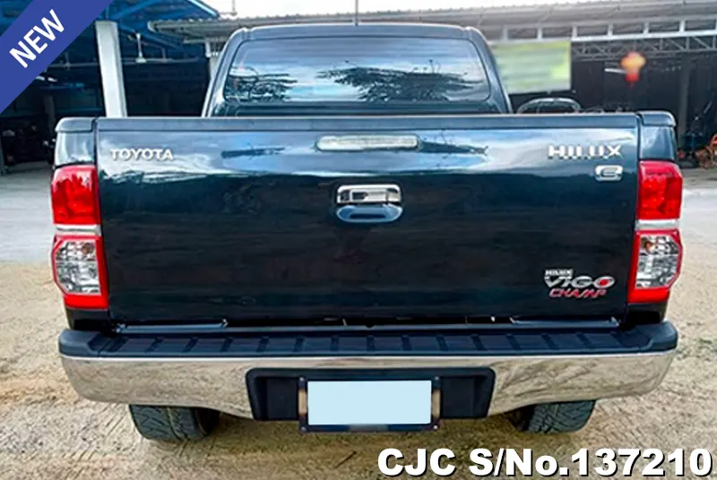 Toyota Hilux in Black for Sale Image 5