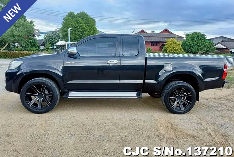 Toyota Hilux in Black for Sale Image 6