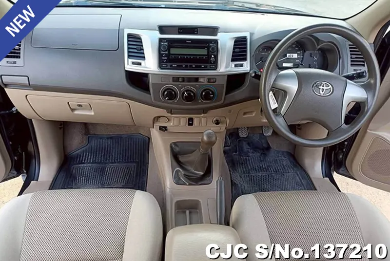 2013 Toyota / Hilux / Vigo Stock No. 137210
