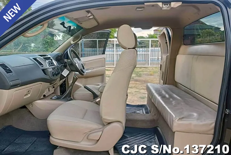 Toyota Hilux in Black for Sale Image 9