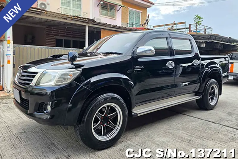 2015 Toyota / Hilux / Vigo Stock No. 137211