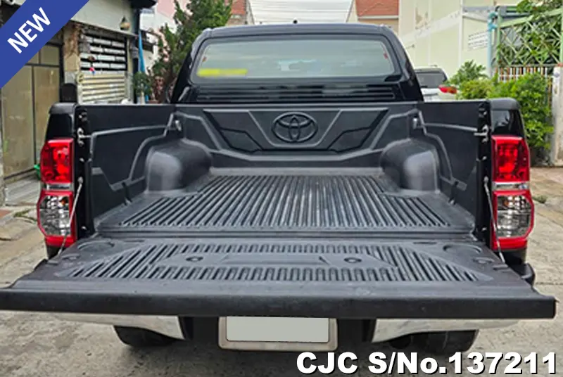 2015 Toyota / Hilux / Vigo Stock No. 137211