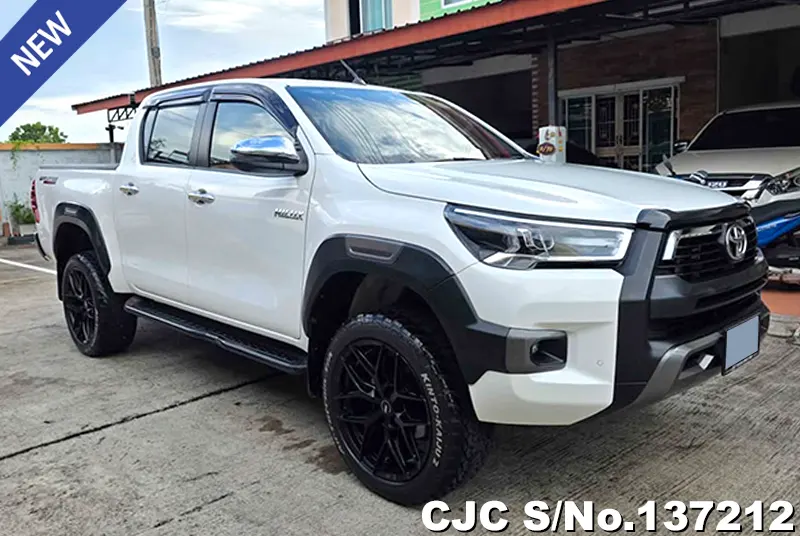 2023 Toyota / Hilux / Revo Stock No. 137212